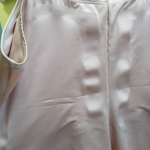 Sz 46 Ruby Ribbon - Picture 3 of 6